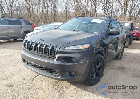 2016 Jeep Cherokee Altitude z USA, uszkodzony, nr VIN 1C4PJMCS6GW118996